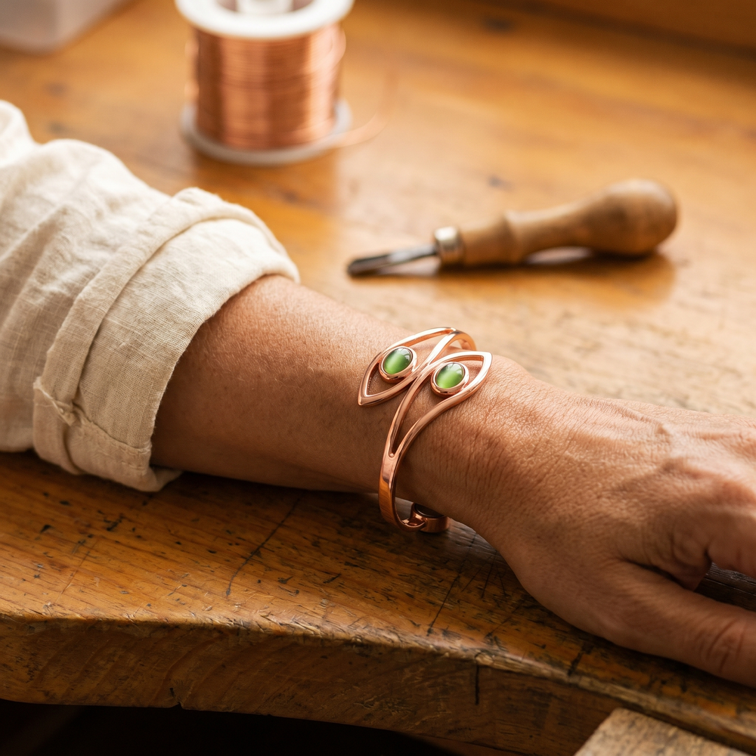 Armband aus Kupfer und Opal Nikola